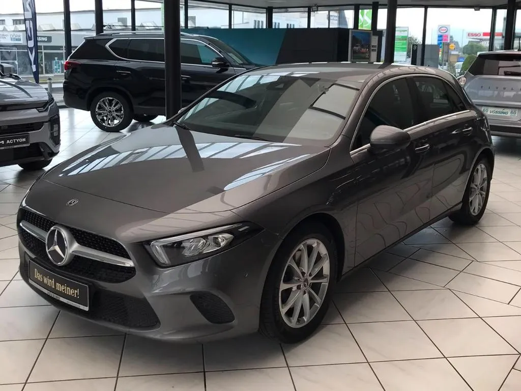 Mercedes-Benz A 200