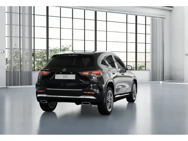 Mercedes-Benz GLA 200