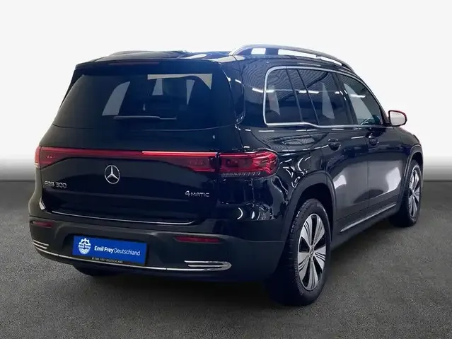 Mercedes-Benz EQB 300