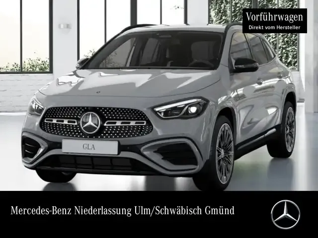 Mercedes-Benz GLA 220