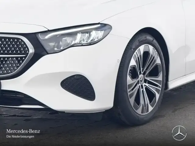 Mercedes-Benz E 200