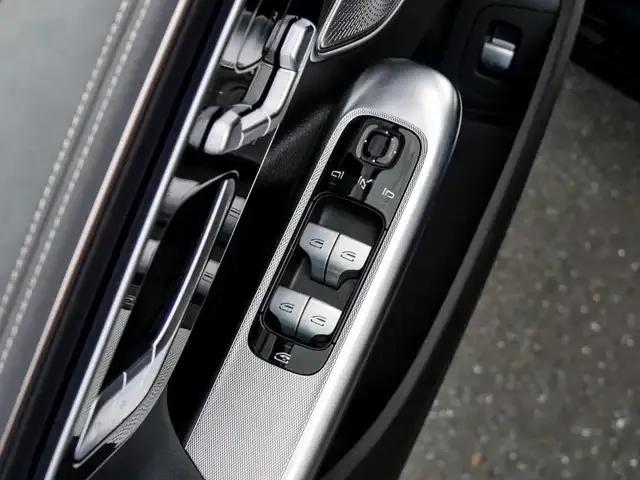 Mercedes-Benz EQE 500