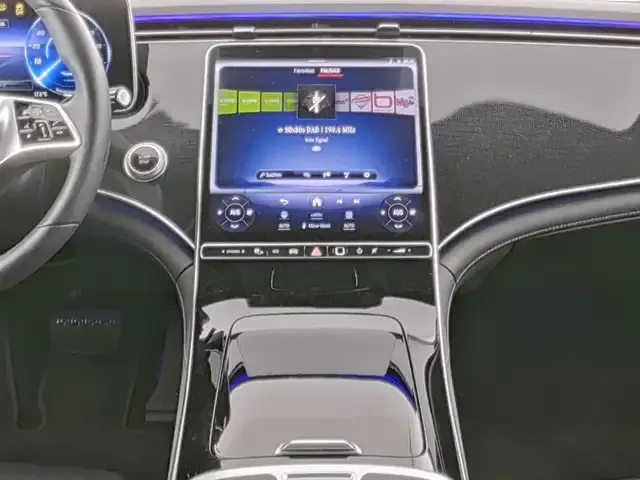 Mercedes-Benz EQE 500