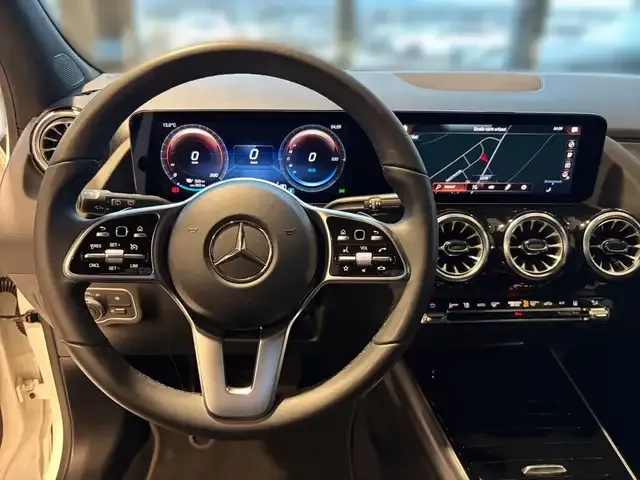 Mercedes-Benz EQA 300