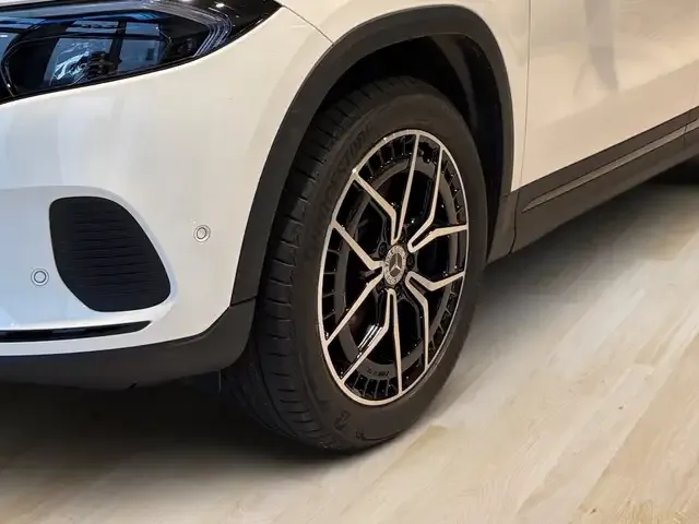 Mercedes-Benz EQA 300