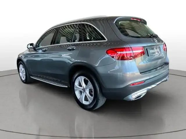 Mercedes-Benz GLC 220