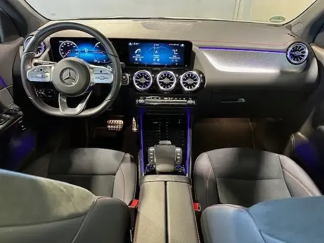 Mercedes-Benz EQA 300