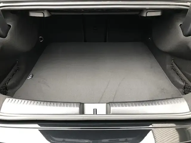 Mercedes-Benz CLA 220
