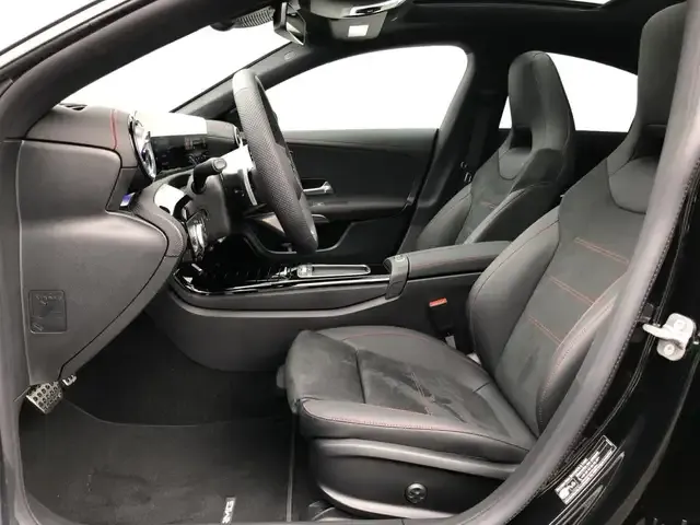 Mercedes-Benz CLA 220