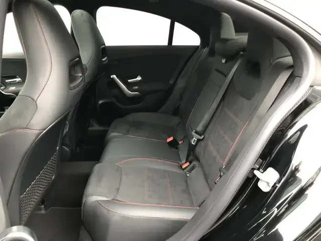 Mercedes-Benz CLA 220