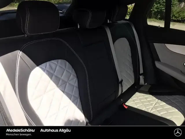 Mercedes-Benz EQC 400