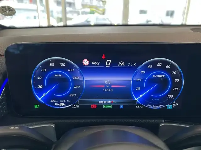 Mercedes-Benz EQB 350