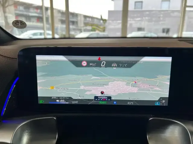 Mercedes-Benz EQB 350