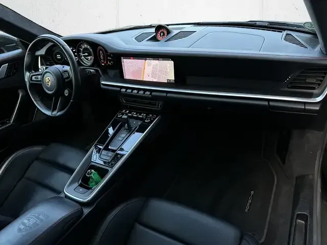Porsche 992