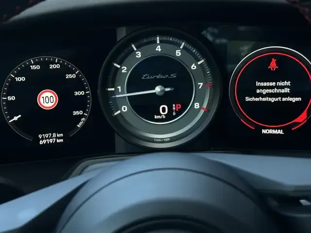 Porsche 992