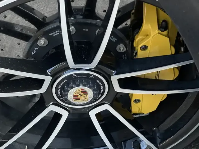 Porsche 992