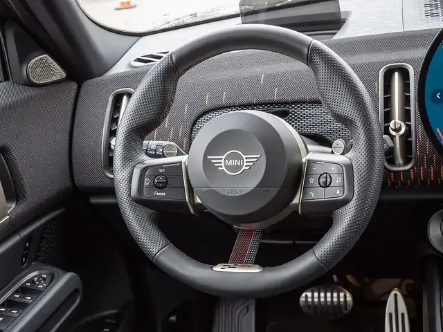 MINI John Cooper Works Countryman