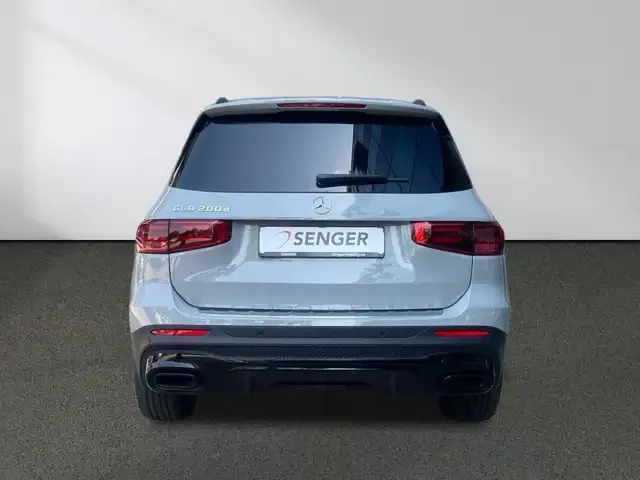 Mercedes-Benz GLB 200