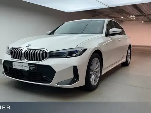 BMW 330