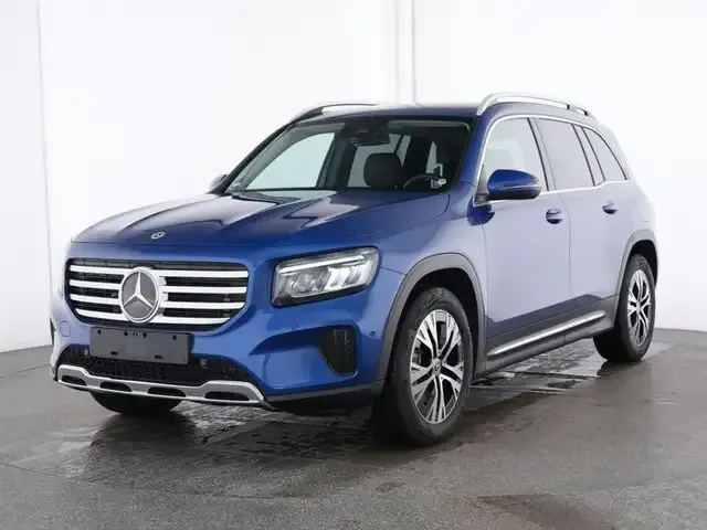 Mercedes-Benz GLB 220