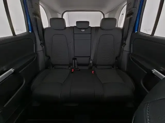 Mercedes-Benz GLB 220
