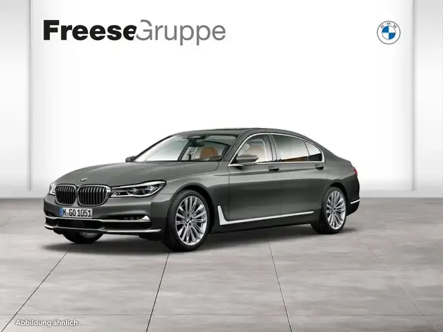 BMW 740