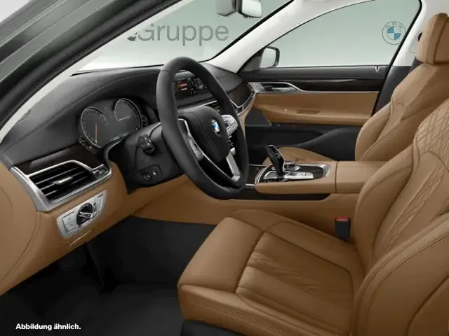 BMW 740
