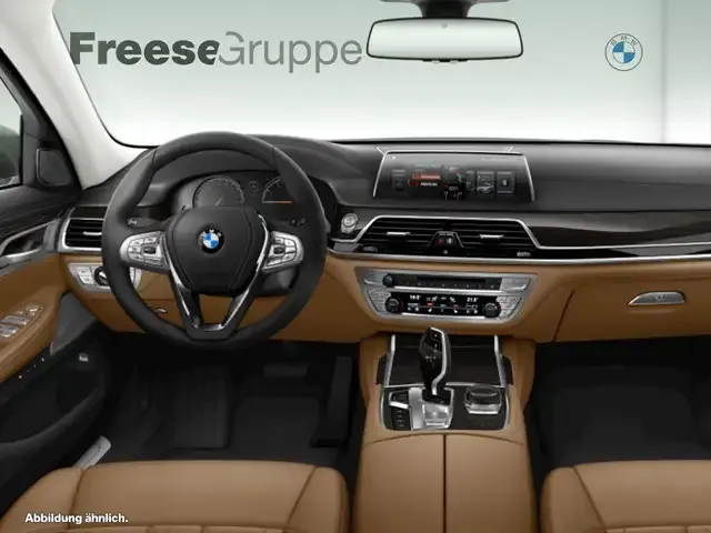 BMW 740