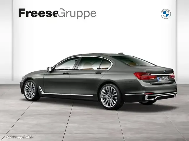 BMW 740