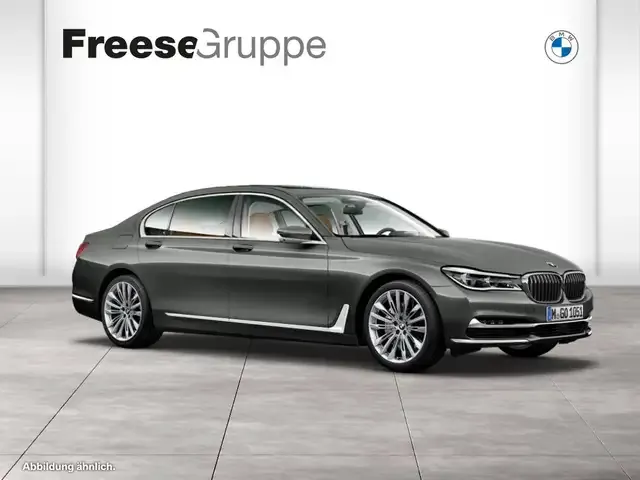 BMW 740