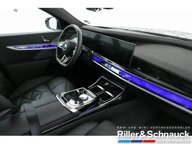 BMW 740