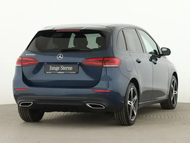 Mercedes-Benz B 250