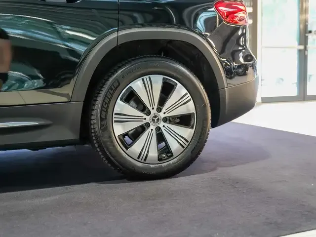 Mercedes-Benz EQB 350