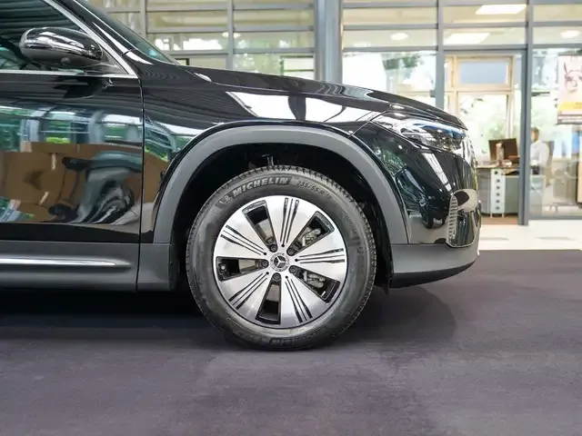 Mercedes-Benz EQB 350