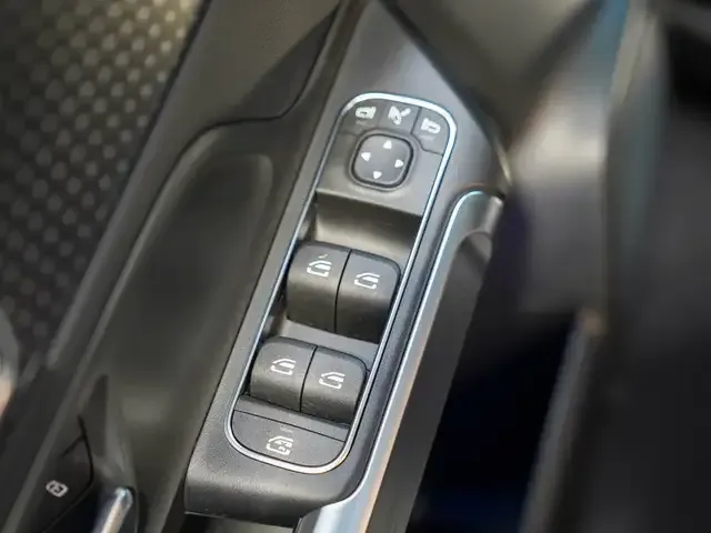 Mercedes-Benz EQB 350