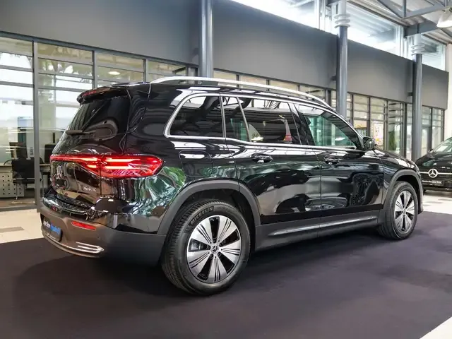 Mercedes-Benz EQB 350