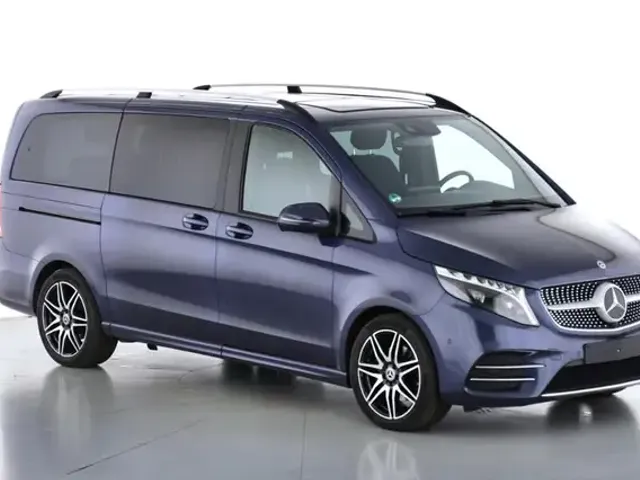 Mercedes-Benz V 220