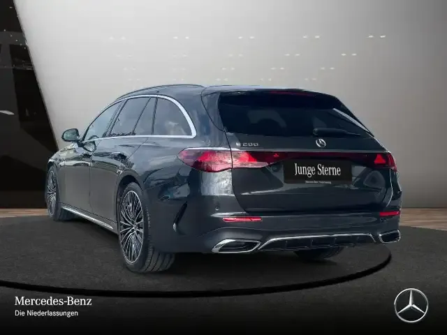Mercedes-Benz E 200