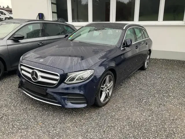 Mercedes-Benz E 400