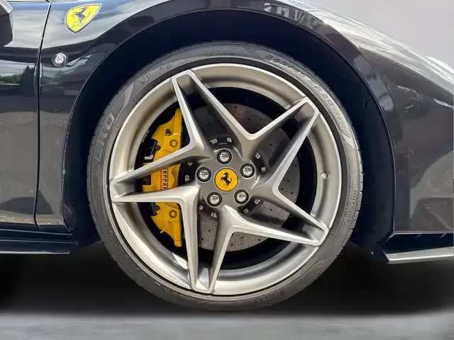 Ferrari F8 Spider