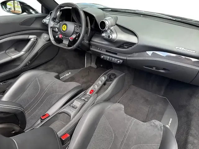 Ferrari F8 Spider