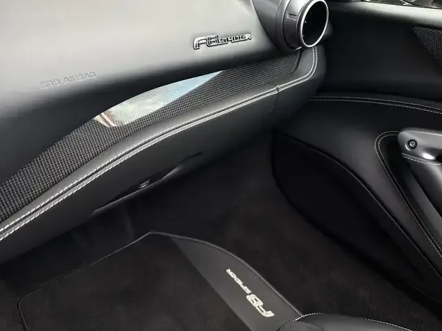 Ferrari F8 Spider