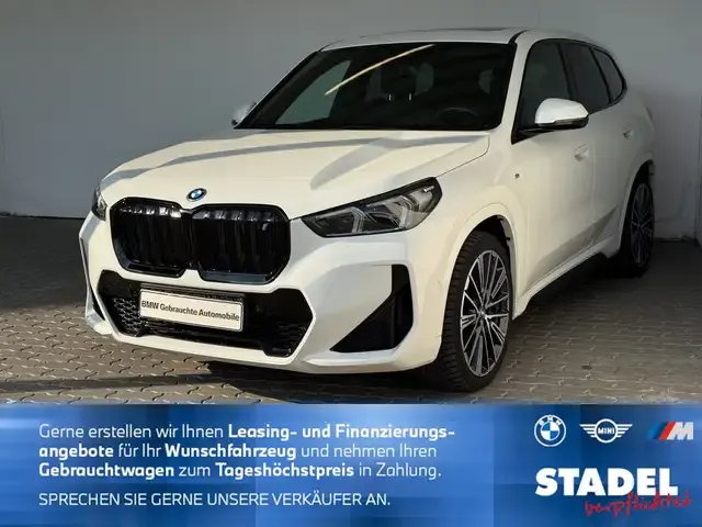 BMW iX1