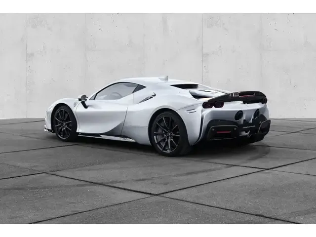 Ferrari SF90 Stradale