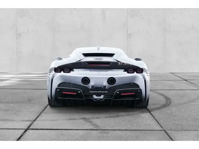 Ferrari SF90 Stradale