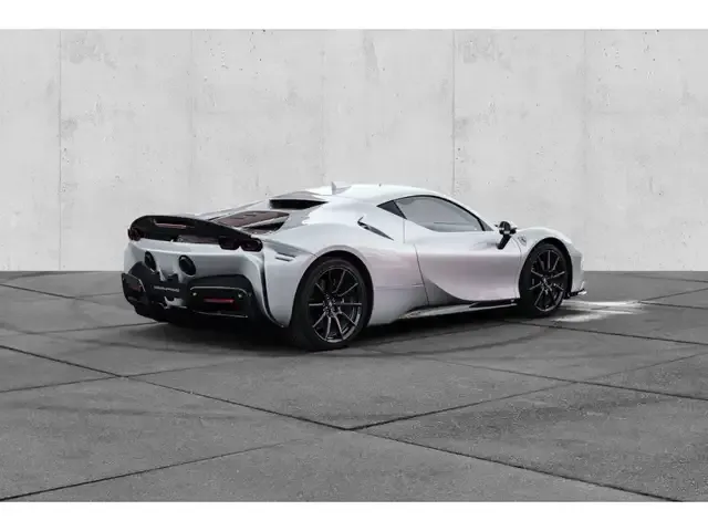 Ferrari SF90 Stradale