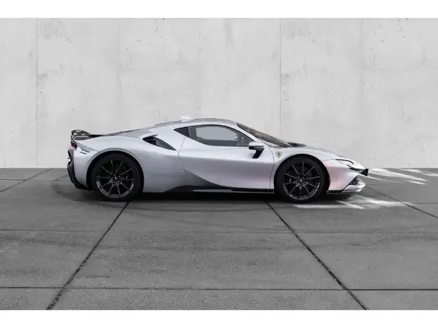 Ferrari SF90 Stradale