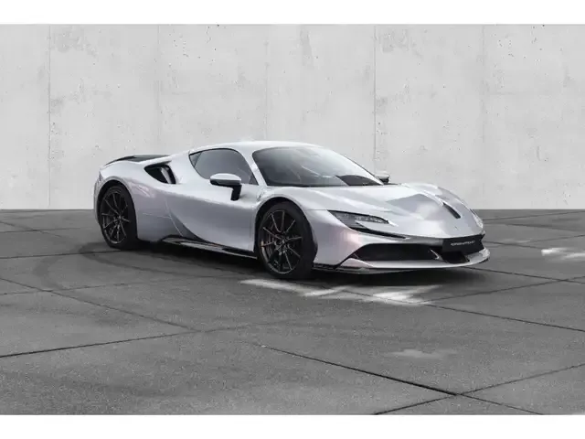 Ferrari SF90 Stradale