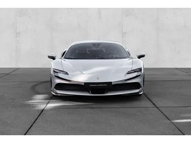 Ferrari SF90 Stradale