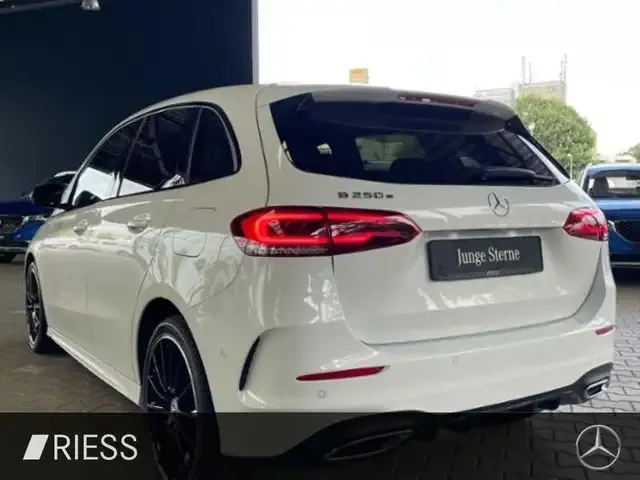 Mercedes-Benz B 250